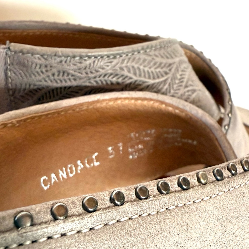 Miz Mooz Candace Gray Leather Sandals - Picture 9 of 9
